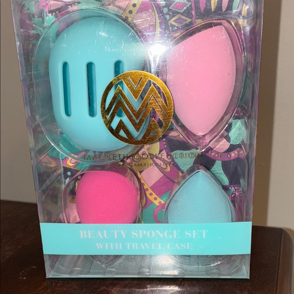 Macbeth Collection by Margaret Josephs Turquoise and Sponge Set and travel case